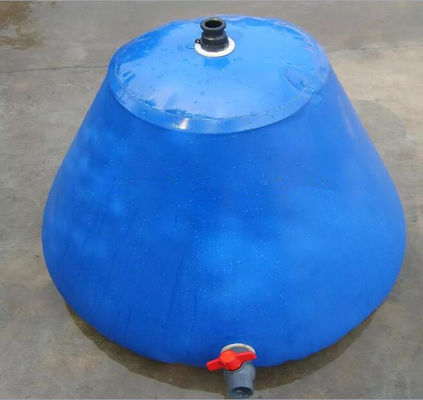 2000L PVC ถังน้ําฝนที่พับได้ หลังกลมสําหรับการดับเพลิง ถังน้ําที่ยืนเอง