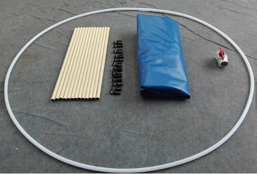 เสาปลา 4000L ที่กันไฟ พร้อมปลาสีฟ้า สะพานปลา Liner สภาพแวดล้อม PVC ถังปลาพับ