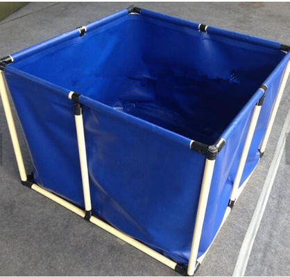 เสาปลา 4000L ที่กันไฟ พร้อมปลาสีฟ้า สะพานปลา Liner สภาพแวดล้อม PVC ถังปลาพับ