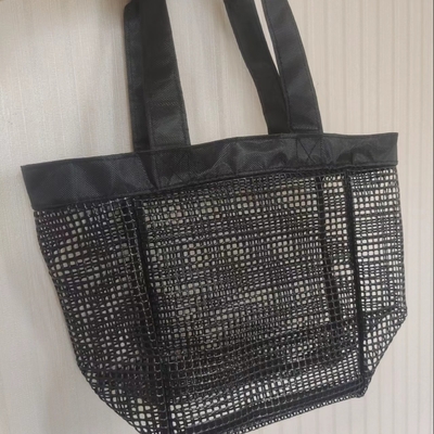 บริการ OEM กระเป๋าถือ Mesh สําหรับหาดกีฬากลางแจ้งหรือการช้อปปิ้ง PVC กระเป๋าเก็บ Mesh