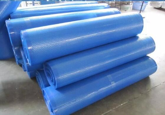 500 Um กันน้ําสระว่ายน้ําฤดูหนาว ครอบคลุมในพื้นดิน ปกปิด PE สีฟ้า พลาสติก หลังสระว่ายน้ําแสงอาทิตย์