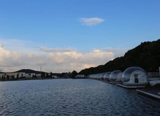 Dome House Igloo หอพักอัดลมโปร่งใส 4 ส่วน ห้องน้ํา ห้องนั่งเล่น ห้องนอน และทางเดิน