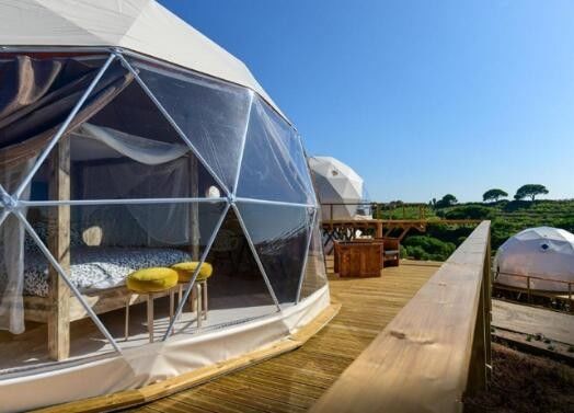 โรงแรมกลางแจ้ง แคมป์ พีวีซี 10m Geodetic Dome Tent With Door Dome แคมป์เท็นท์