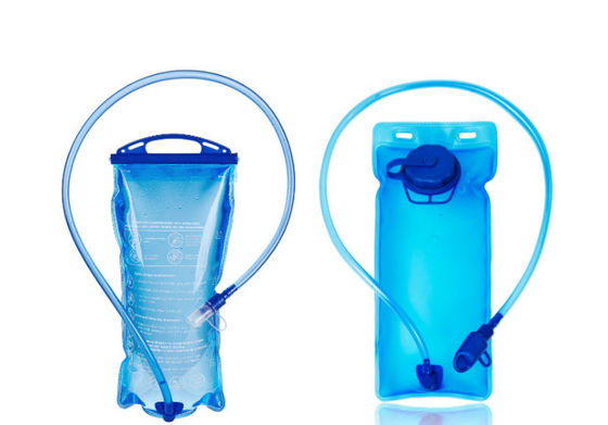 FDA ทนต่อความดัน 2L ถังเก็บน้ําพลาสติกที่ใช้ในการเก็บน้ํา