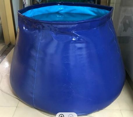 รูปทรงกระเทียม 4500L PVC ผ้าใบ ถังน้ําพับ ถังน้ําพกพา ถังเก็บน้ํา